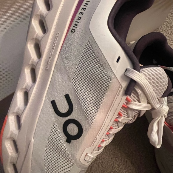 On Running Women's Athletic Shoes - White and Black with Red Accents - Picture 9 of 9